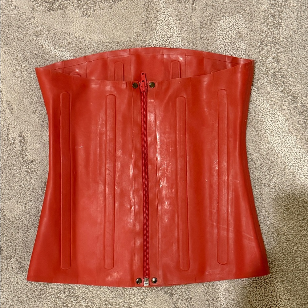 Miaou Red Strapless Leather-Look Corset Crop Top - Picture 3 of 4